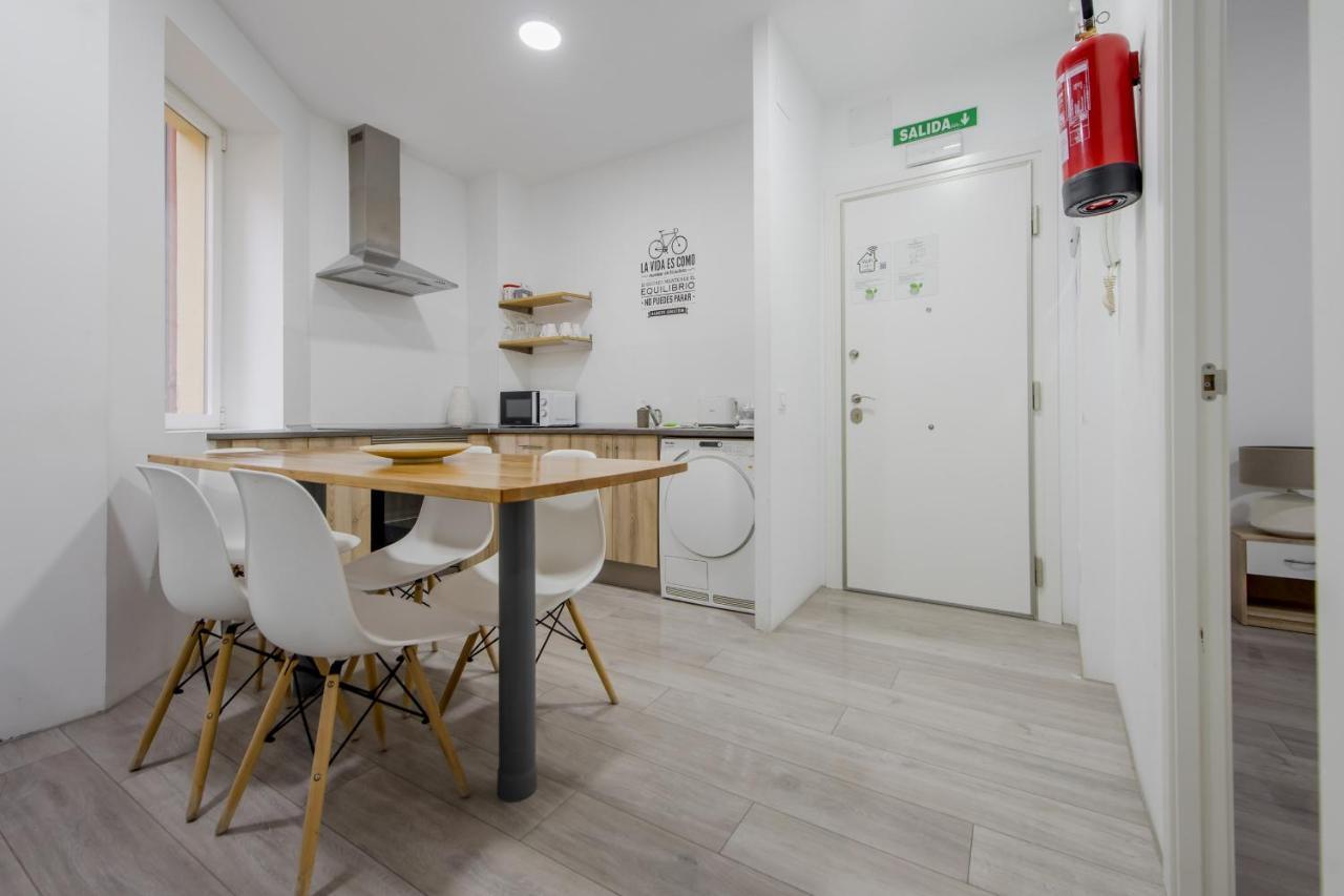 Cozy Apartamento En La Latina, El Centro De Madrid Apartment Екстериор снимка